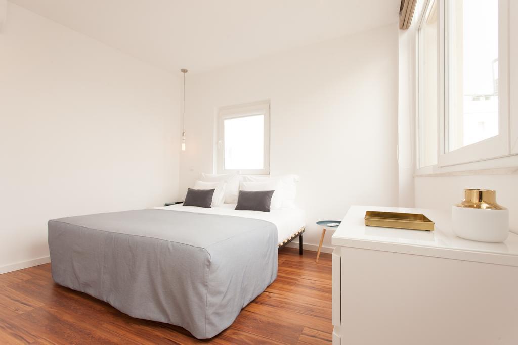 Design Sta Marta/ Liberdade Apartment ลิสบอน ภายนอก รูปภาพ